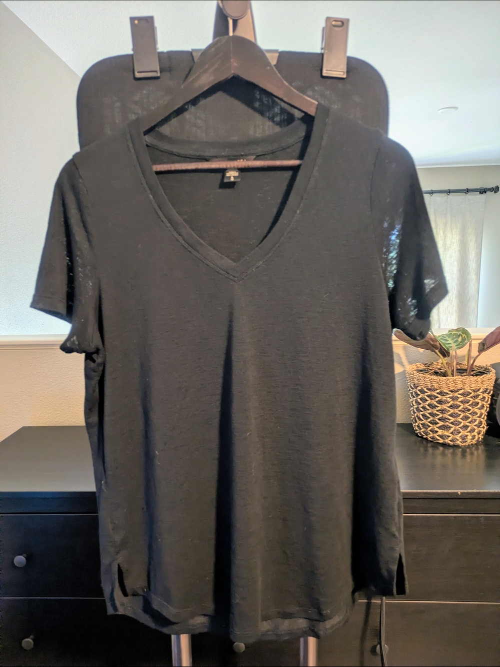 Athleta Black V-Neck Short Sleeve Top